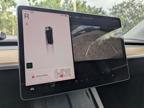 Used 2023 Tesla Model Y Long Range image 32