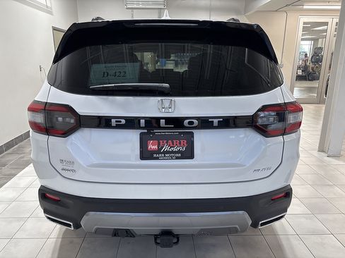 New 2026 Honda Pilot Elite image 3