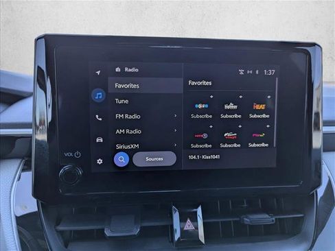 Used 2025 Toyota Corolla SE image 16