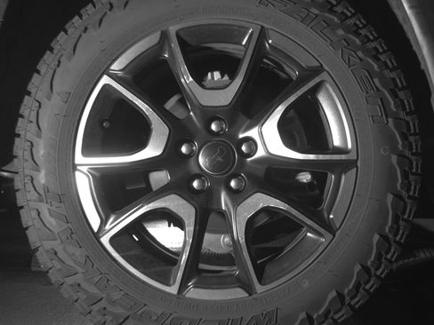 Used 2025 Jeep Compass Trailhawk AWD/4WD image 12