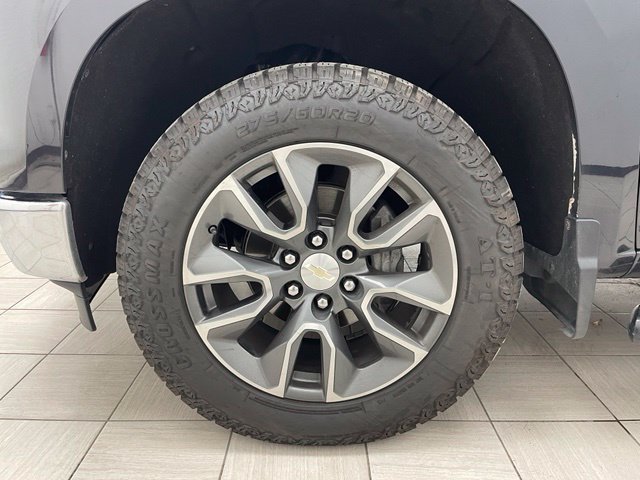 Certified 2022 Chevrolet Silverado 1500 LT AWD/4WD image 8