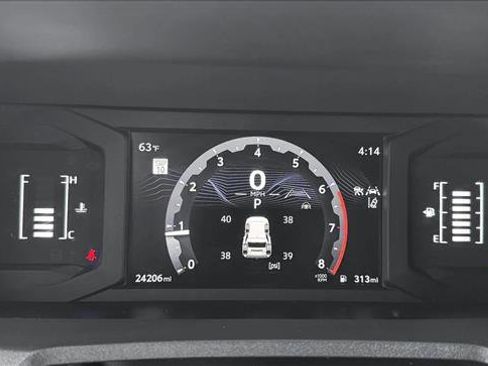 Used 2025 Toyota 4Runner SR5 AWD/4WD image 12