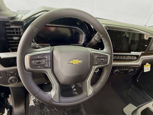 New 2026 Chevrolet Silverado 1500 LT image 6
