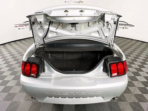 Used 2004 Ford Mustang GT image 23