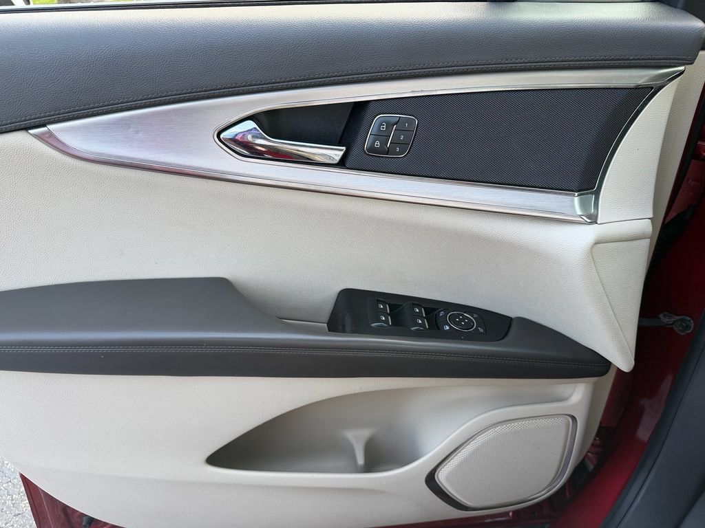 Used 2019 Lincoln Nautilus FWD image 32