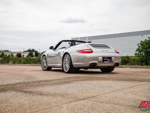 Used 2009 Porsche 911 Carrera RWD image 46