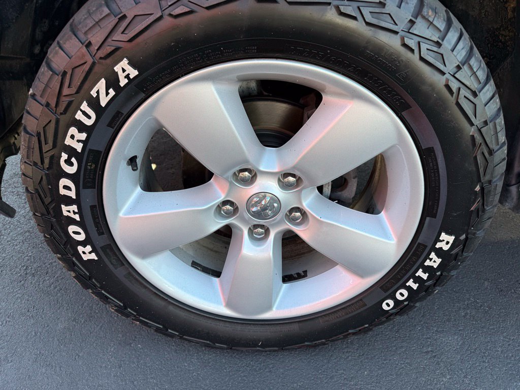 Used 2018 RAM 1500 Classic SLT AWD/4WD image 16