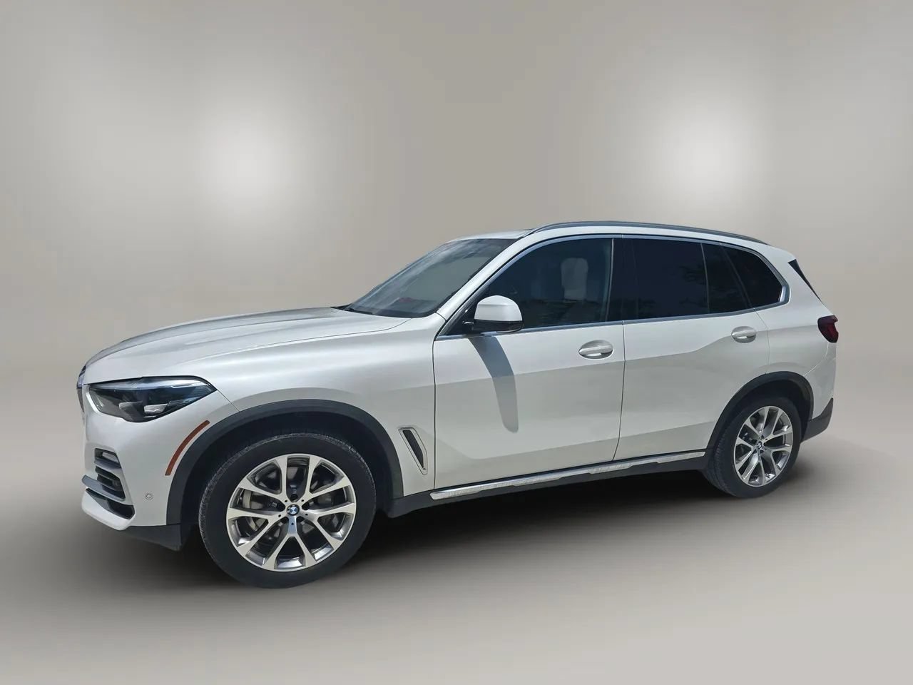 Used 2020 BMW X5 sDrive40i w/ Convenience Package RWD image 2