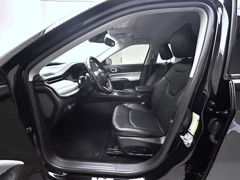 Used 2022 Jeep Compass Limited AWD/4WD image 11
