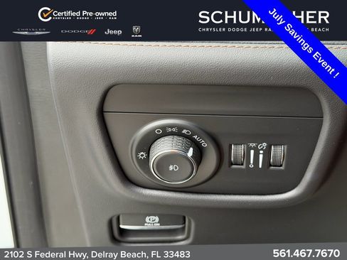 Used 2023 Jeep Grand Cherokee L Summit AWD/4WD image 33