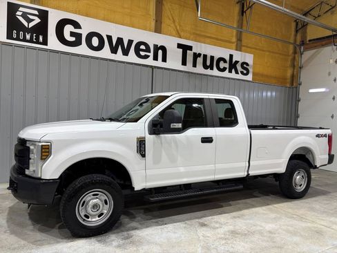 Used 2019 Ford F350 XL w/ Power Equipment Group image 4