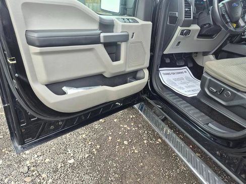 Used 2017 Ford F150 XLT w/ Equipment Group 302A Luxury image 15