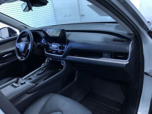 Certified 2024 Toyota Grand Highlander Platinum image 26