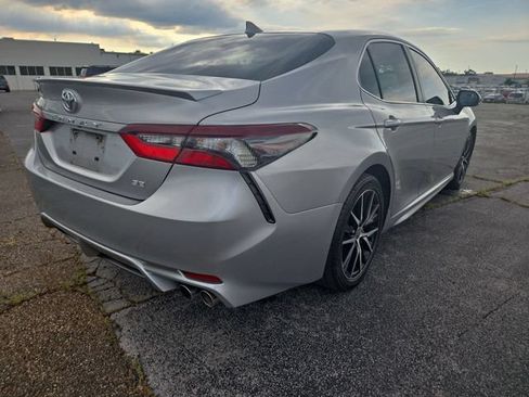 Used 2023 Toyota Camry SE FWD image 8
