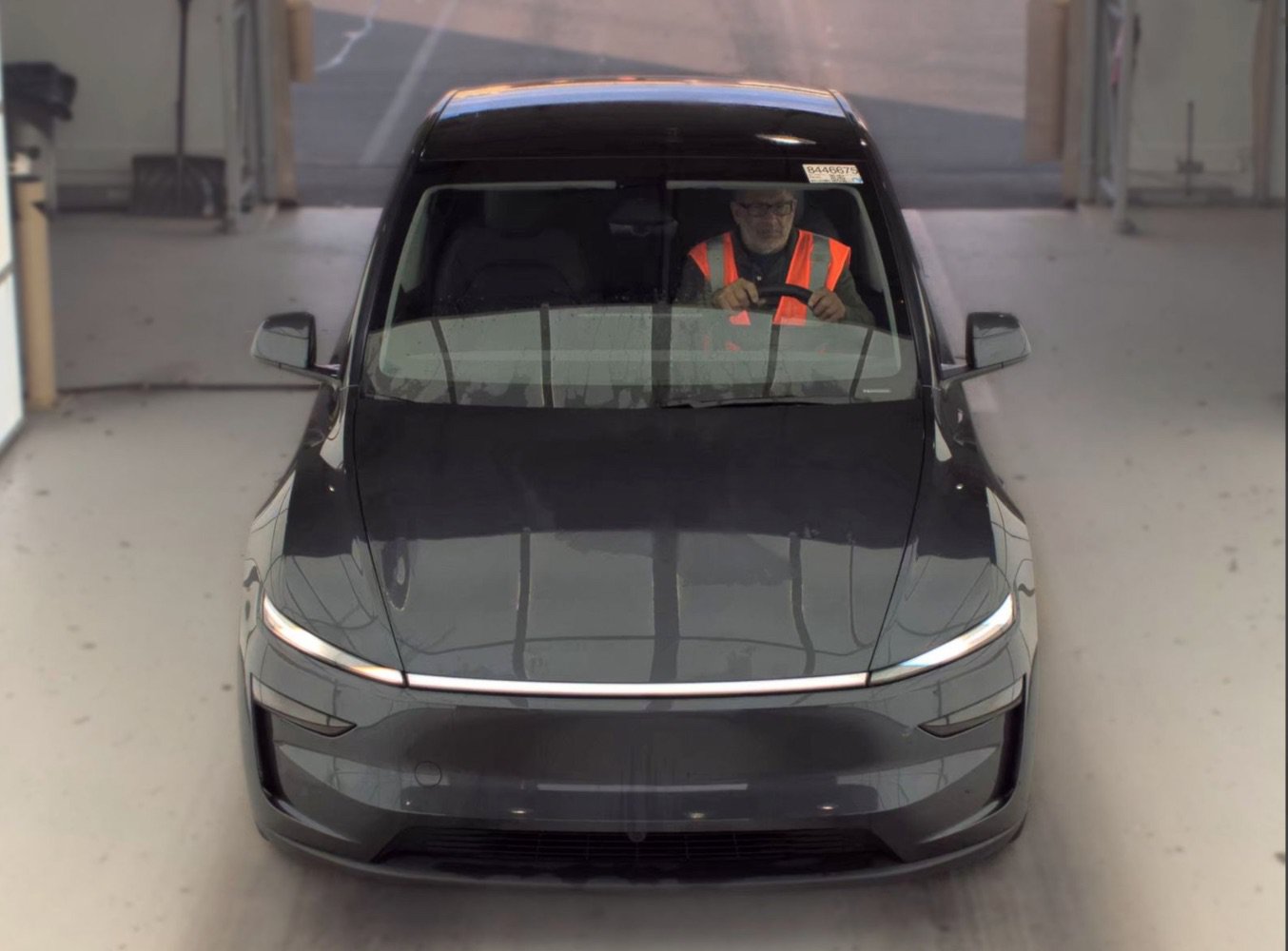 Used 2026 Tesla Model Y Long Range RWD image 2
