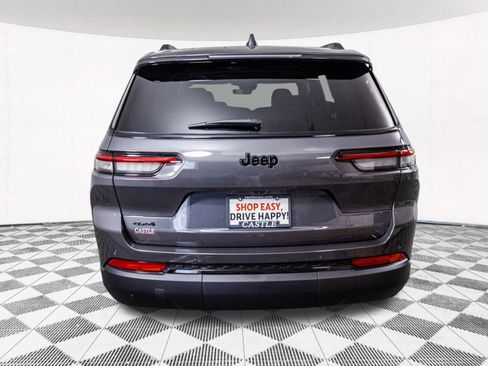 New 2025 Jeep Grand Cherokee L Altitude image 9