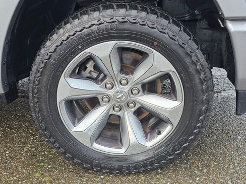 Used 2019 RAM 1500 Limited w/ Advanced Safety Group image 10