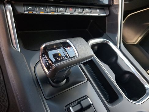 Used 2022 GMC Sierra 1500 Denali AWD/4WD image 16
