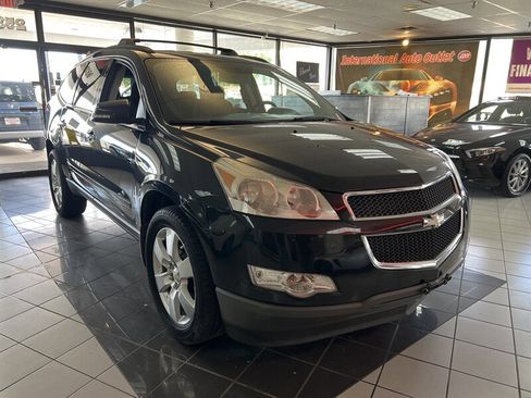 Used 2012 Chevrolet Traverse LT w/ All-Star Edition image 4