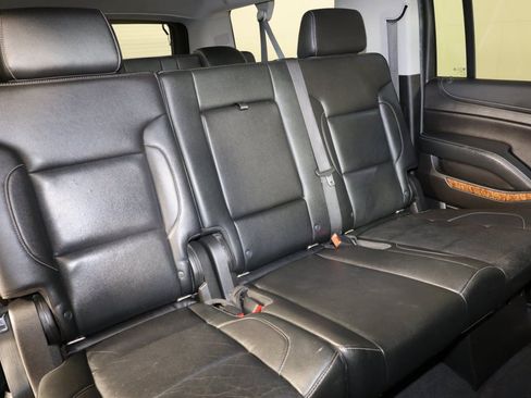 Used 2019 Chevrolet Suburban Premier AWD/4WD image 44