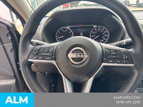 Used 2024 Nissan Sentra SV FWD image 16