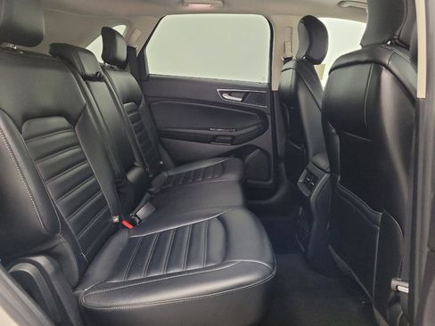 Used 2019 Ford Edge SEL w/ Equipment Group 201A FWD image 19