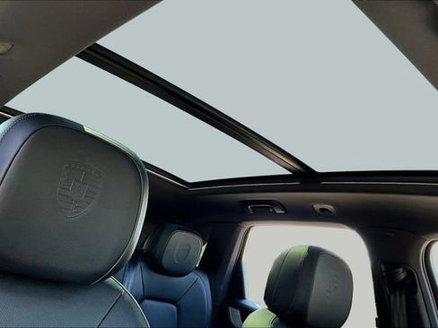 Used 2026 Porsche Cayenne image 26