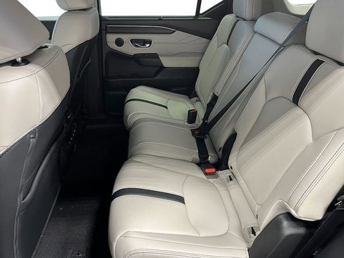 New 2026 Honda Pilot Touring image 24