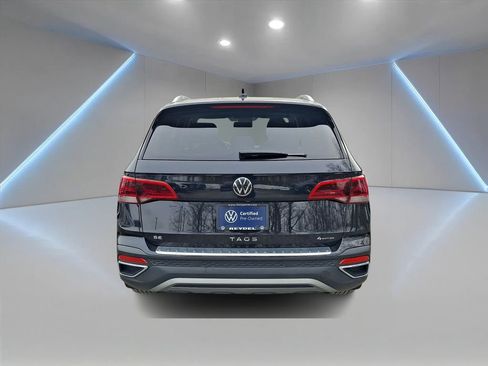 Used 2022 Volkswagen Taos SE image 5