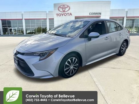 Used 2024 Toyota Corolla LE image 7