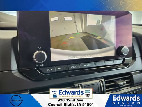 Used 2024 Nissan Pathfinder S AWD/4WD image 28