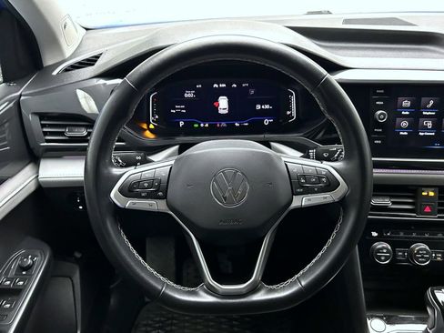 Used 2022 Volkswagen Taos SEL image 12