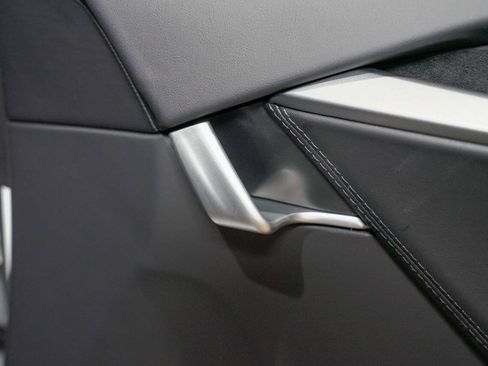 Used 2019 Tesla Model S 100D AWD/4WD image 36