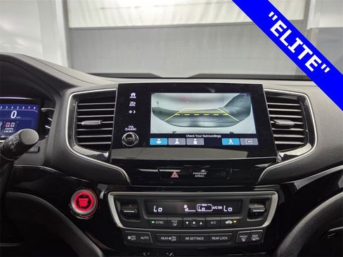 Used 2023 Honda Passport Elite image 32