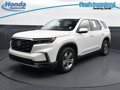 Used 2025 Honda Pilot EX-L image 4