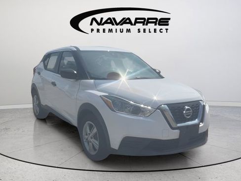 Used 2020 Nissan Kicks S FWD image 8