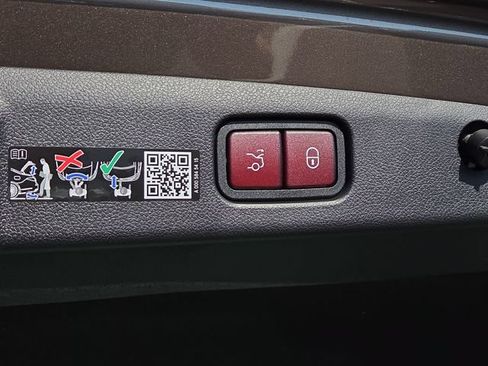 New 2027 Mercedes-Benz E 450 4MATIC Sedan image 29