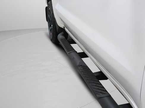 Used 2024 Chevrolet Silverado 1500 RST w/ Redline Edition AWD/4WD image 26