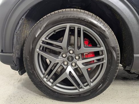 Used 2025 Ford Explorer ST-Line w/ ST-Line Street Pack image 11