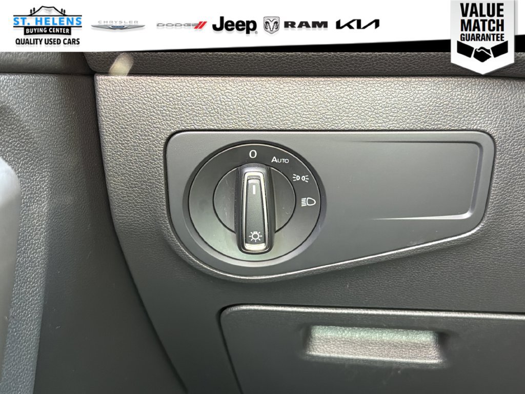 Used 2021 Volkswagen Tiguan SE AWD/4WD image 17