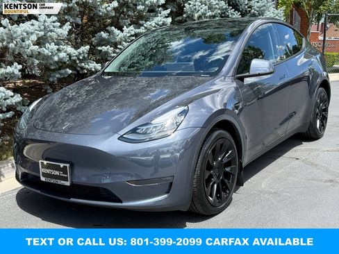 Used 2023 Tesla Model Y Long Range AWD/4WD image 3