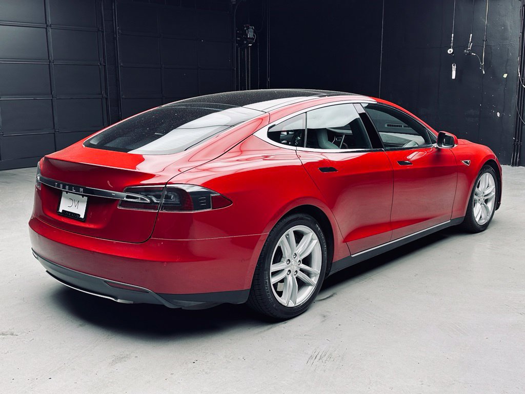 Used 2015 Tesla Model S 70D AWD/4WD image 8