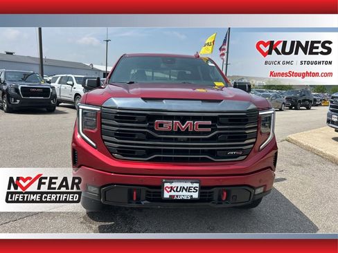 Used 2023 GMC Sierra 1500 AT4 w/ AT4 Preferred Package image 5