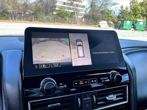 Used 2023 Nissan Armada SL w/ Midnight Edition Package image 25