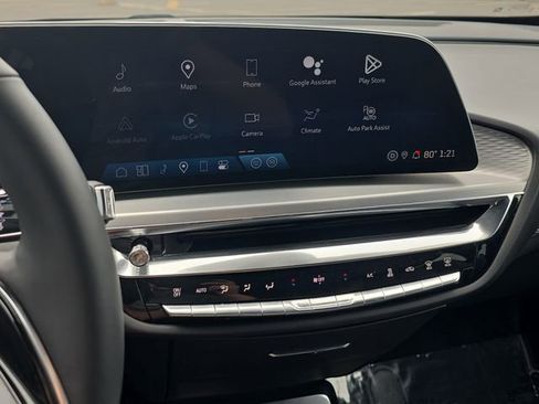 Certified 2024 Cadillac Lyriq Sport AWD/4WD image 20