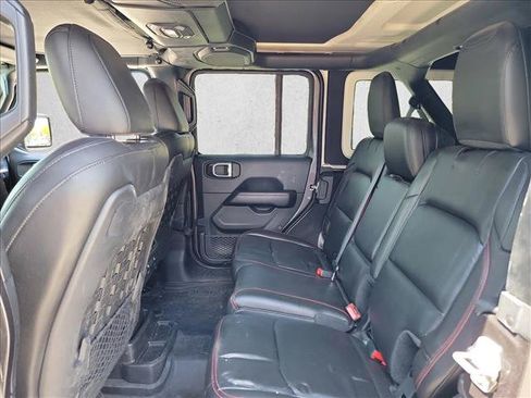Used 2018 Jeep Wrangler Unlimited Rubicon AWD/4WD image 12