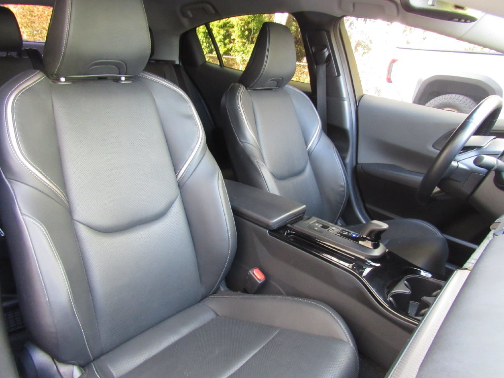 Used 2025 Toyota Prius FWD image 20