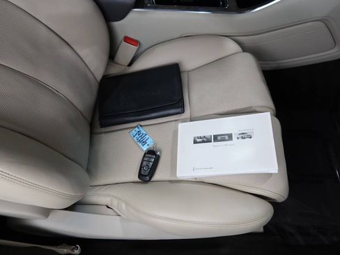 Used 2020 Lincoln Continental Reserve FWD image 23