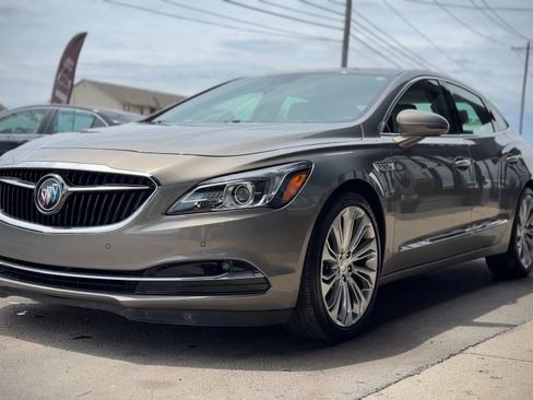 Used 2018 Buick LaCrosse Premium w/ Driver Confidence Package #2 FWD image 5