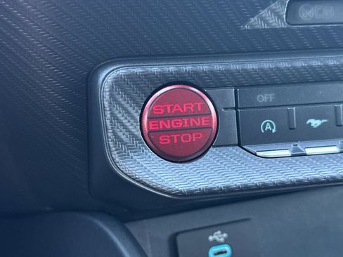 Used 2025 Ford Mustang EcoBoost image 23